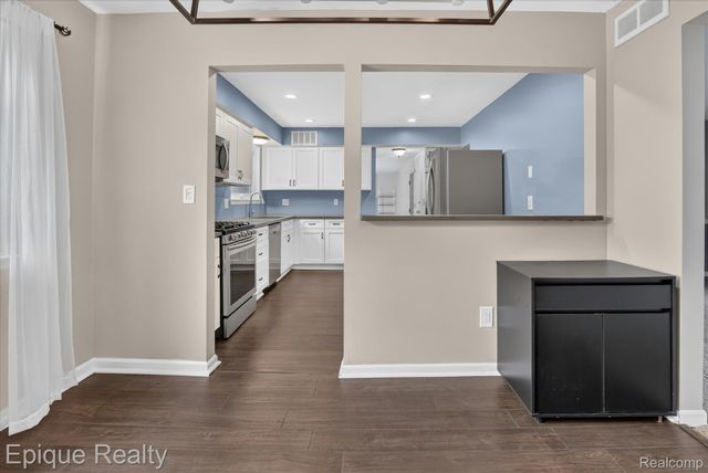 3907 Helen Avenue, Pittsfield Charter Township, MI 48197