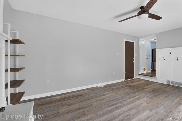 3907 Helen Avenue, Pittsfield Charter Township, MI 48197