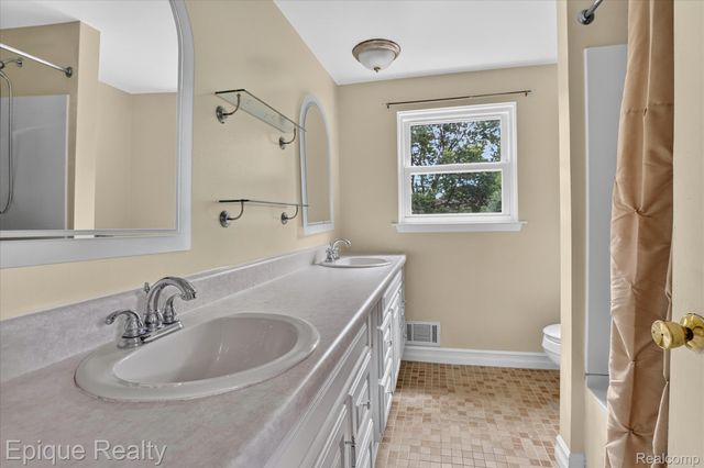 3907 Helen Avenue, Pittsfield Charter Township, MI 48197