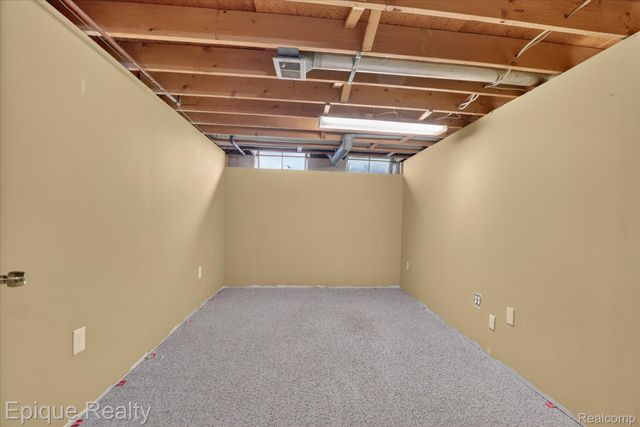 3907 Helen Avenue, Pittsfield Charter Township, MI 48197