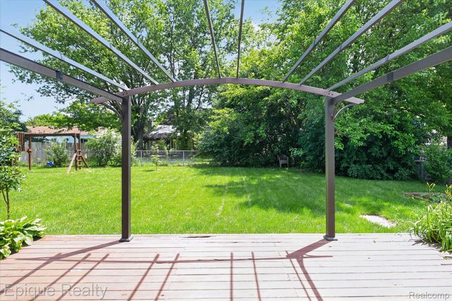 3907 Helen Avenue, Pittsfield Charter Township, MI 48197