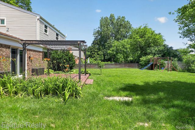 3907 Helen Avenue, Pittsfield Charter Township, MI 48197