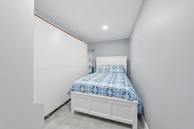 725 Lori Drive 111, Palm Springs, FL 33461