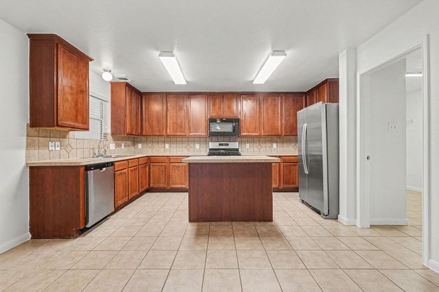 18427 Madisons Crossing Lane, Tomball, TX 77375