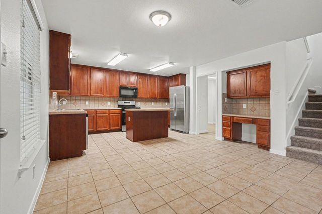 18427 Madisons Crossing Lane, Tomball, TX 77375