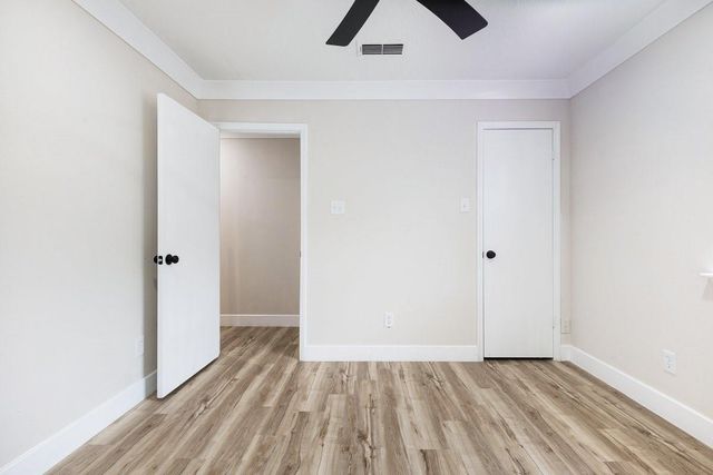 2207 S Palm Court, Pasadena, TX 77502