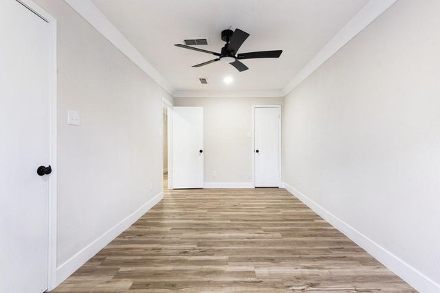 2207 S Palm Court, Pasadena, TX 77502