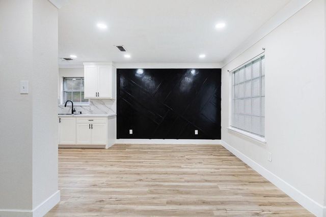 2207 S Palm Court, Pasadena, TX 77502