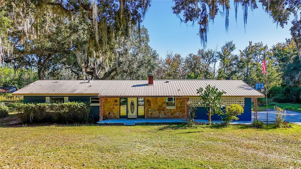 1740 SE 164TH CIRCLE, Ocklawaha, FL 32179