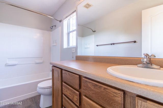 1053 W Calle Vista De Suenos, Sahuarita, AZ 85629