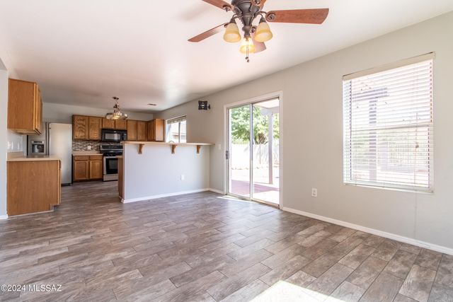 1053 W Calle Vista De Suenos, Sahuarita, AZ 85629