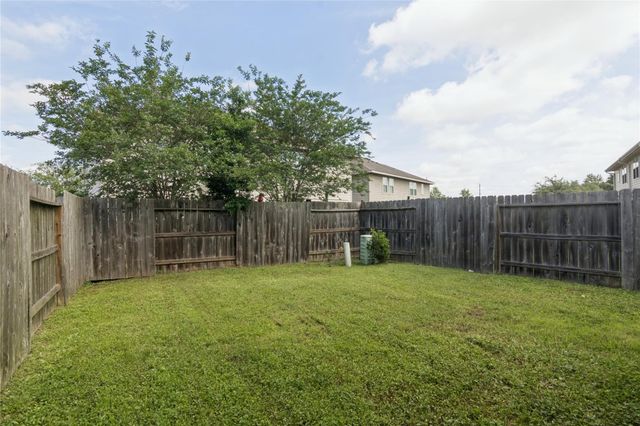 1815 Ryon Falls Drive, Richmond, TX 77469