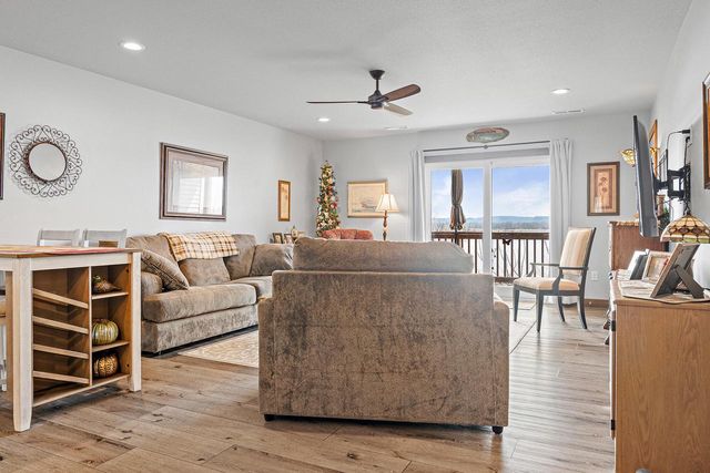 3808 Sunnyside DRIVE W, La Crosse, WI 54601