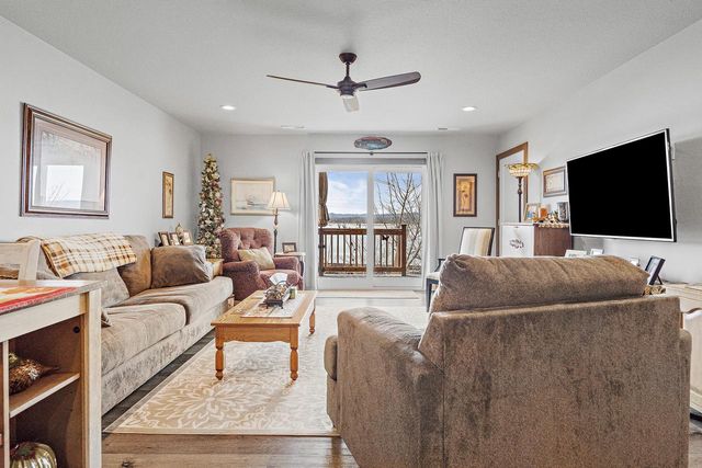3808 Sunnyside DRIVE W, La Crosse, WI 54601