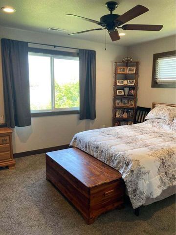3808 Sunnyside DRIVE W, La Crosse, WI 54601