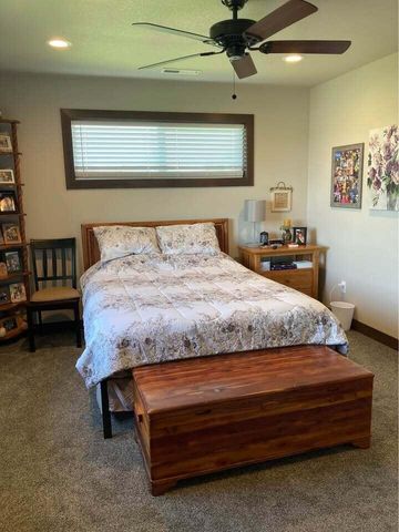 3808 Sunnyside DRIVE W, La Crosse, WI 54601