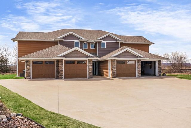 3808 Sunnyside DRIVE W, La Crosse, WI 54601