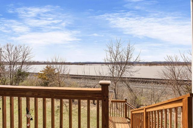 3808 Sunnyside DRIVE W, La Crosse, WI 54601