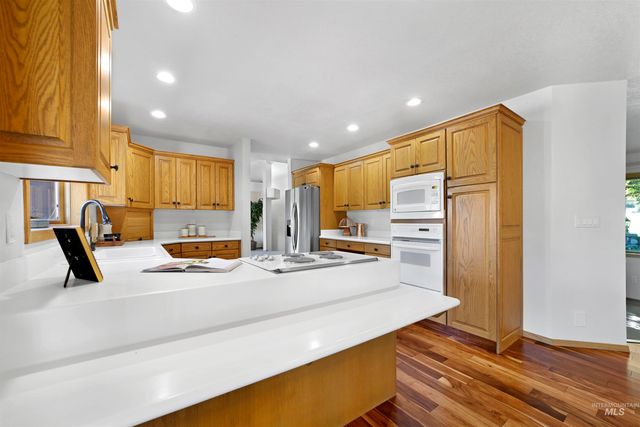 132 Country Club Ln, Buhl, ID 83316