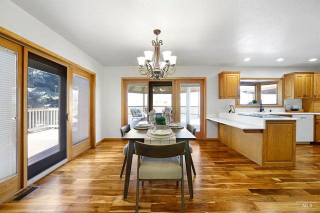 132 Country Club Ln, Buhl, ID 83316