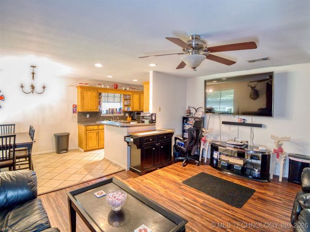 105 Quail Ridge Road, Durant, OK 74701