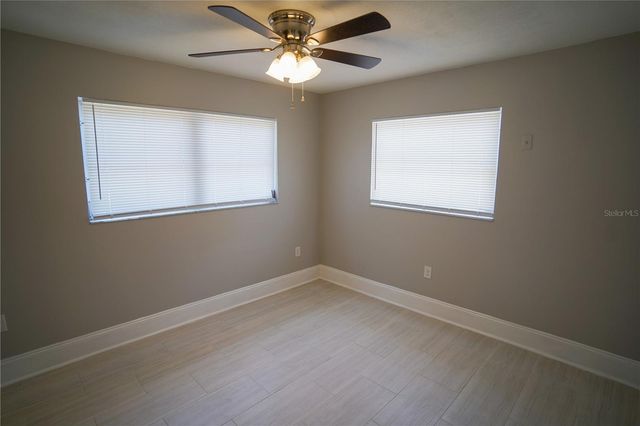 610 74TH AVENUE N, St Petersburg, FL 33702