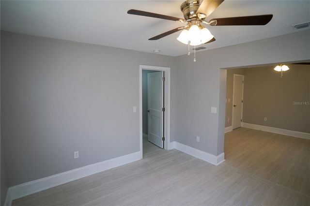 610 74TH AVENUE N, St Petersburg, FL 33702