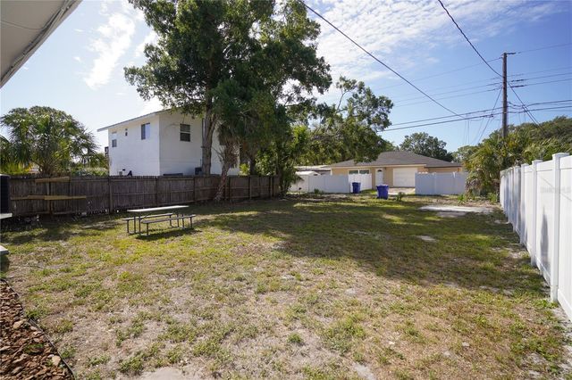 610 74TH AVENUE N, St Petersburg, FL 33702