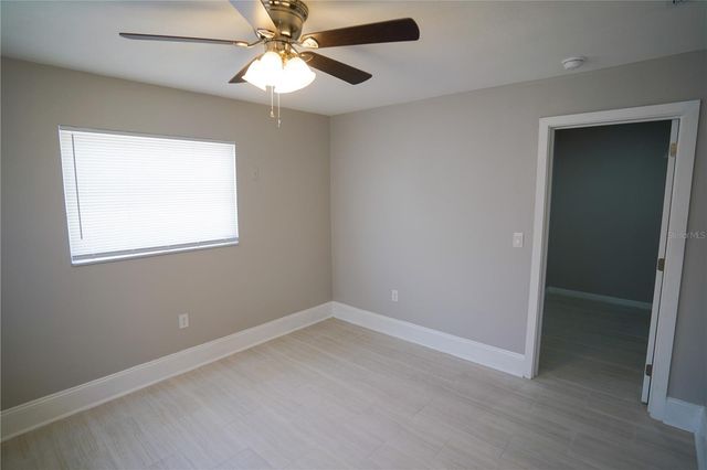 610 74TH AVENUE N, St Petersburg, FL 33702