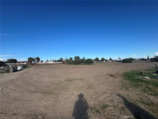 14780 Olive, Hesperia, CA 92345