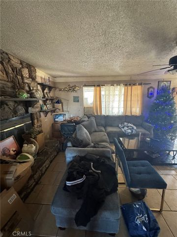 14780 Olive, Hesperia, CA 92345