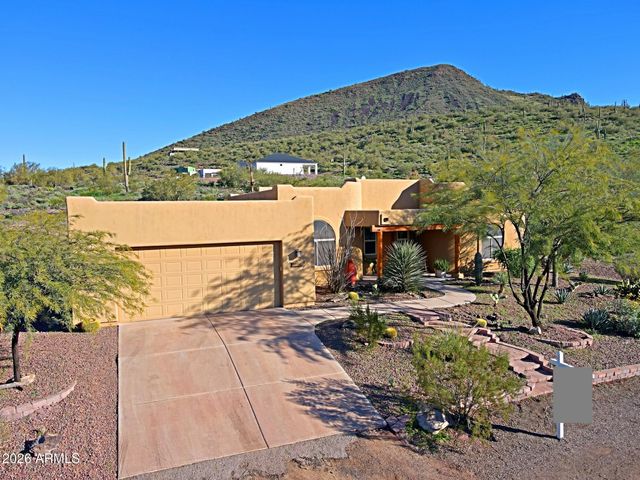 42619 N 19 Street, New River, AZ 85087