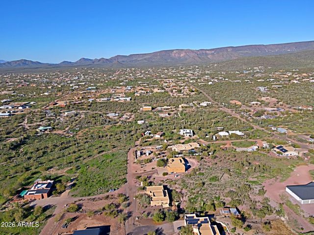 42619 N 19 Street, New River, AZ 85087