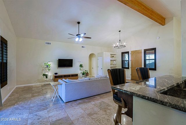 42619 N 19 Street, New River, AZ 85087