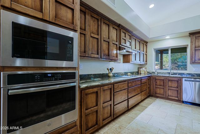 42619 N 19 Street, New River, AZ 85087