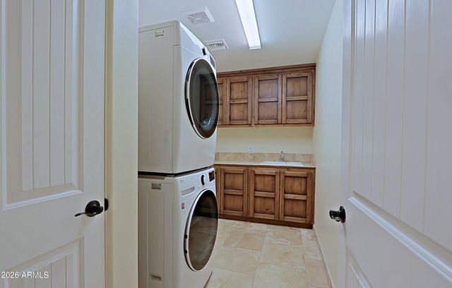 42619 N 19 Street, New River, AZ 85087