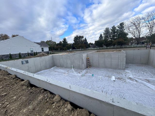 376 Greys Run, Lebanon, OH 45036