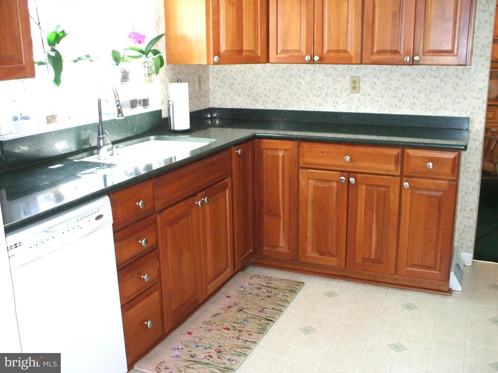 24 GOLDENROD CT E, HARLEYSVILLE, PA 19438 — photo 5