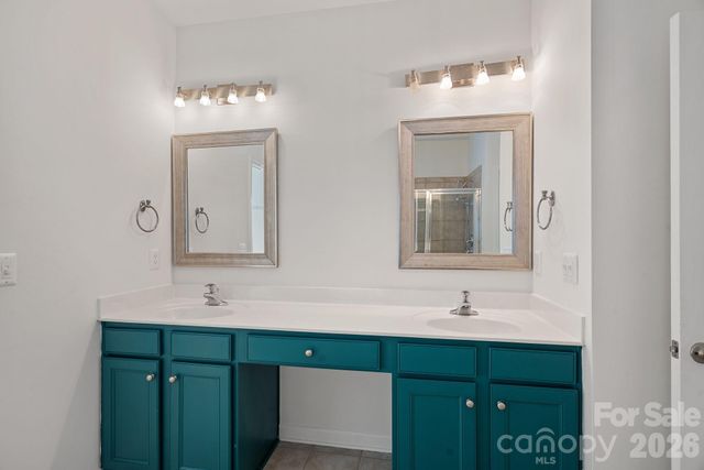 17747 North Shore Circle, Cornelius, NC 28031