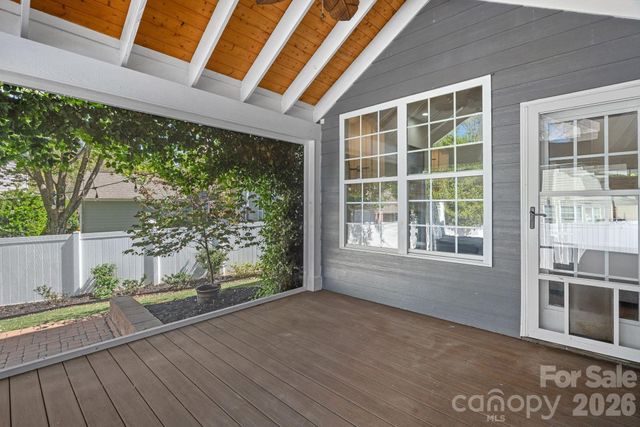 17747 North Shore Circle, Cornelius, NC 28031