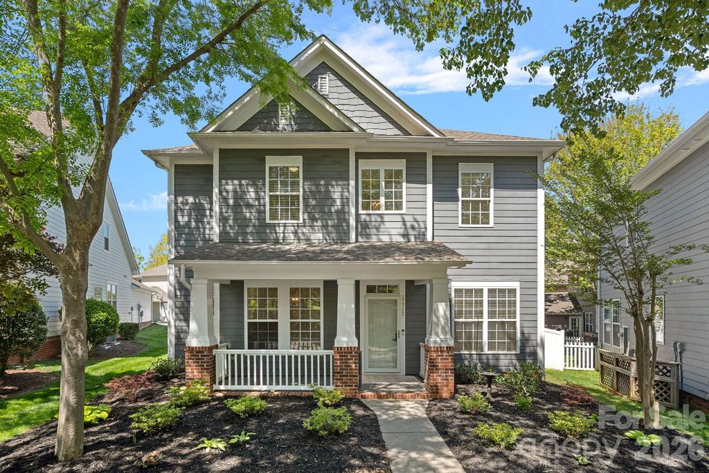 17747 North Shore Circle, Cornelius, NC 28031