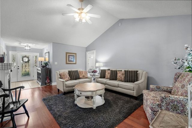 4022 Manor Wood Dr., Myrtle Beach, SC 29588