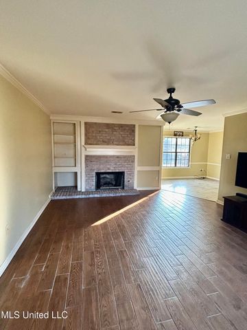 841 Snow Pine Drive, Southaven, MS 38671