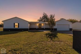 301 SE 3rd Street, Hoxie, AR 72433