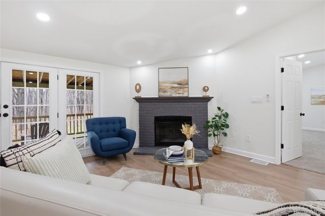 5350 List Road, Waterloo Township, MI 49240