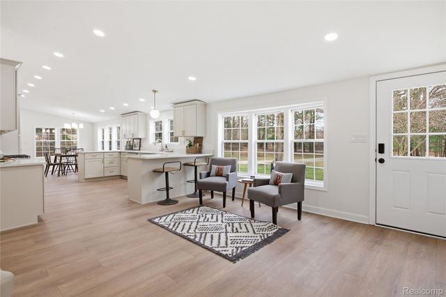 5350 List Road, Waterloo Township, MI 49240