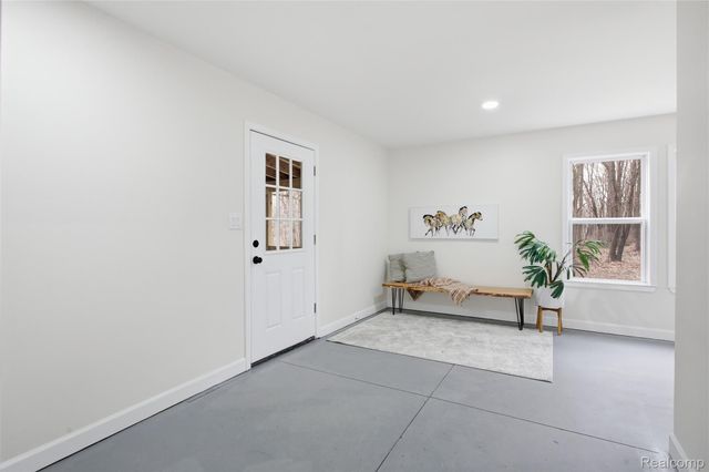 5350 List Road, Waterloo Township, MI 49240