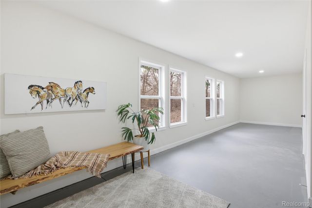 5350 List Road, Waterloo Township, MI 49240