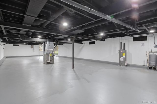 5350 List Road, Waterloo Township, MI 49240