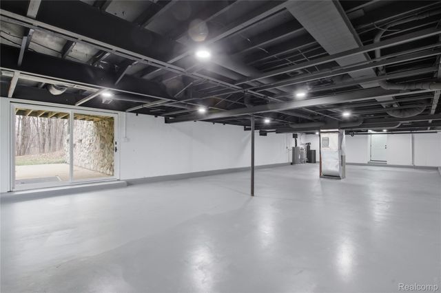 5350 List Road, Waterloo Township, MI 49240